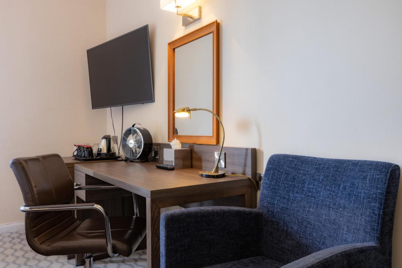 Avisford Park Hotel อารันเดล ภายนอก รูปภาพ